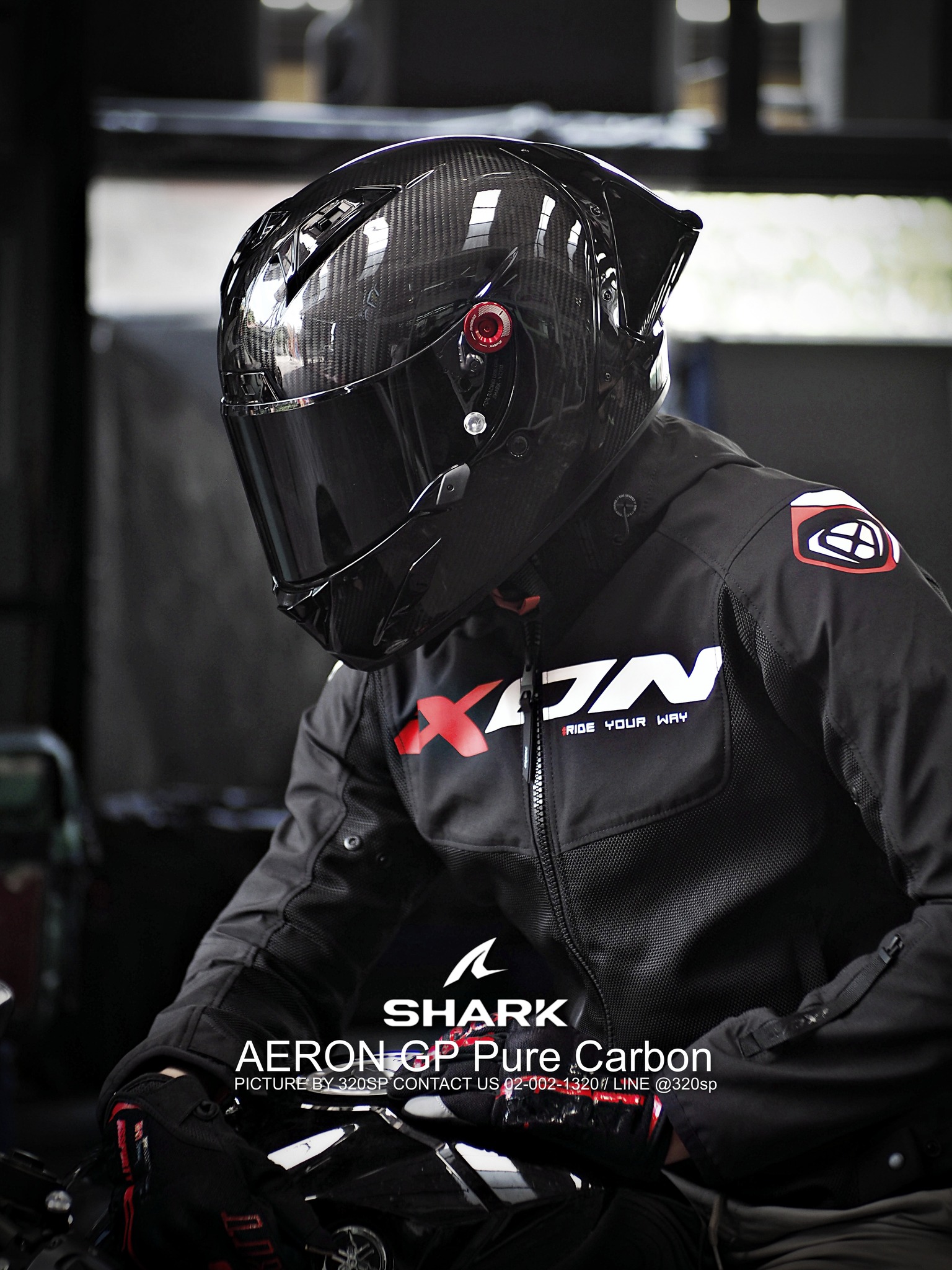 หมวกกันน็อค SHARK AERON GP FULL CARBON #1